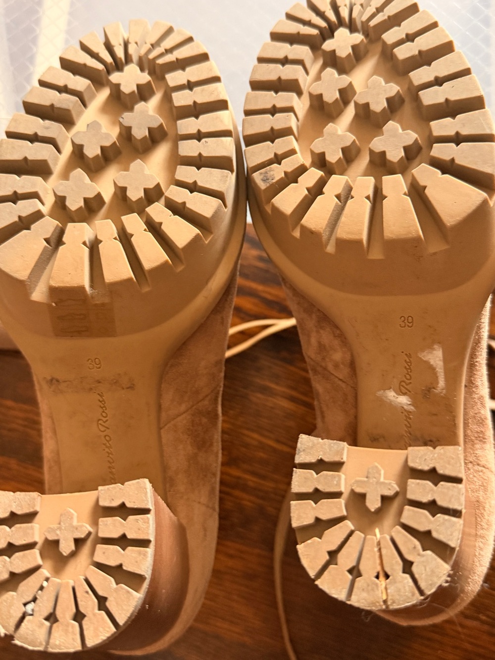 Gianvito Rossi Brown Suede Lace-Up Ankle Boots - Picture 5 of 5